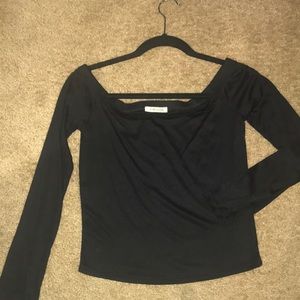 Off the shoulder tee